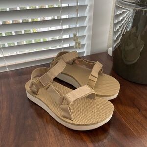Teva Midform Sandals Lark Tan Sand